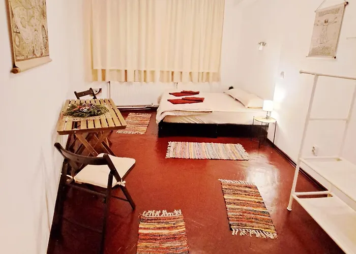 Couette-café Piata Amzei 3*